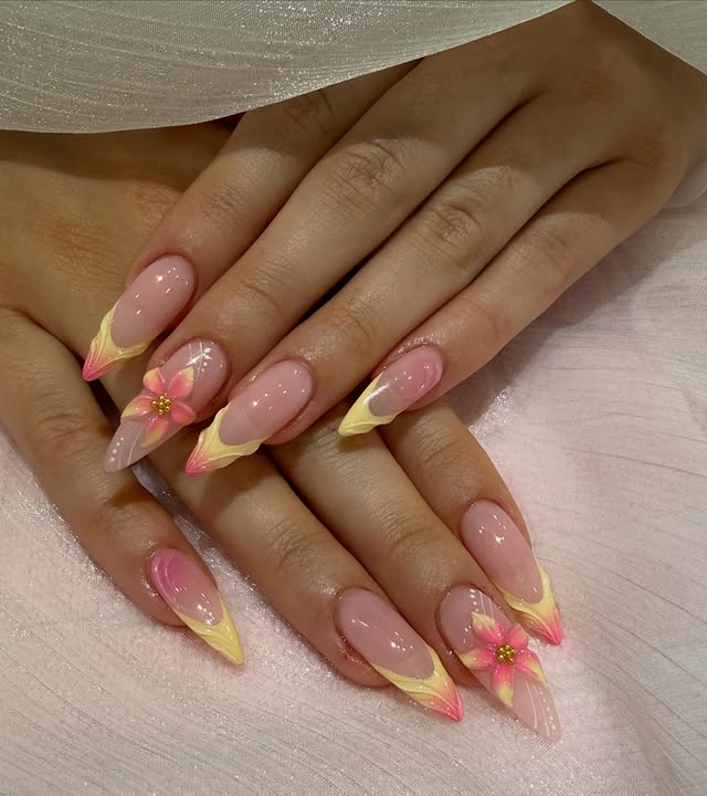 Gel-X extensions with custom design